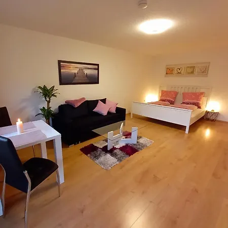 Am Waldsee Mit Schwimmbad غرنباخ