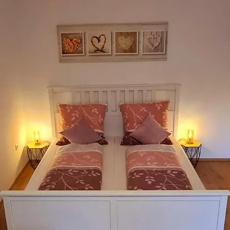 Am Waldsee Mit Schwimmbad