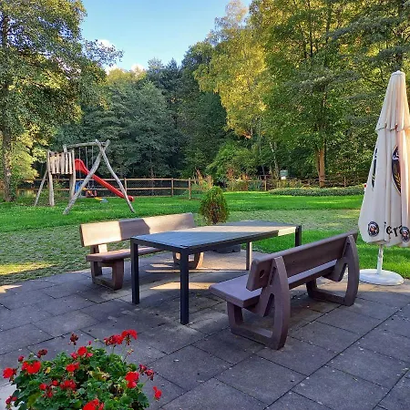 شقة Am Waldsee Mit Schwimmbad غرنباخ