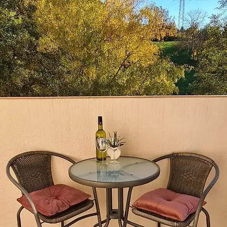 شقة Am Waldsee Mit Schwimmbad *